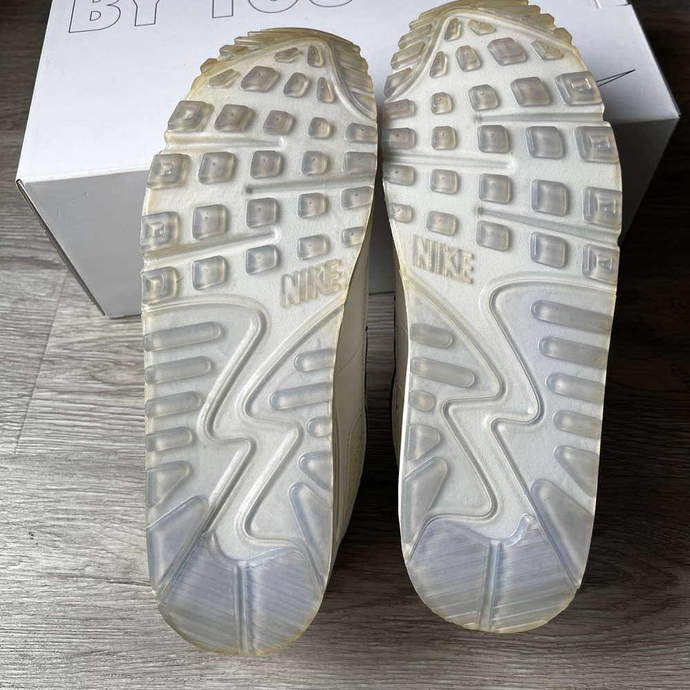 Nike ID White/Sail and Midnight Navy Blue Air Max 90 Sneakers (US 10.5M) - Picture 6 of 8